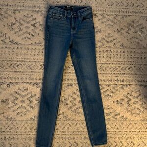 Hollister jeans